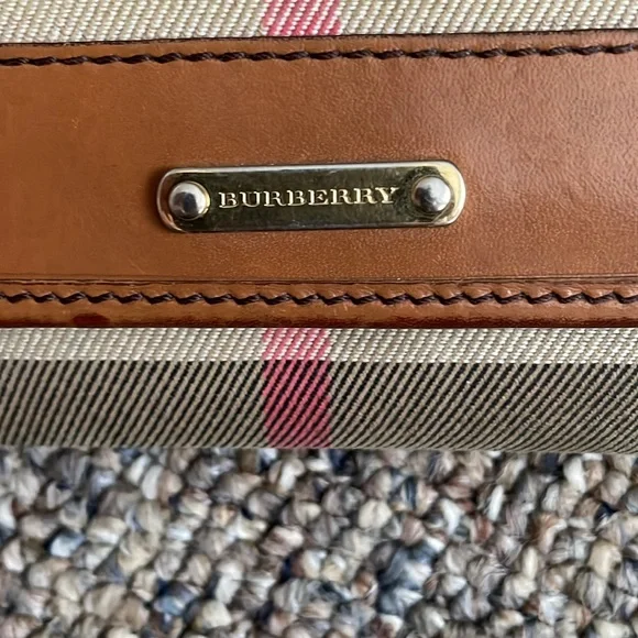 Burberry Tan and Black Wallet with Classic Check Design - Picture 3 of 15